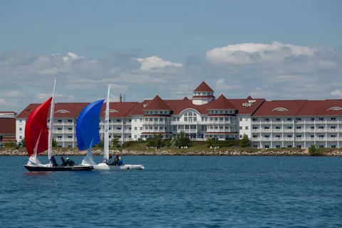 sheboygan falls hotels